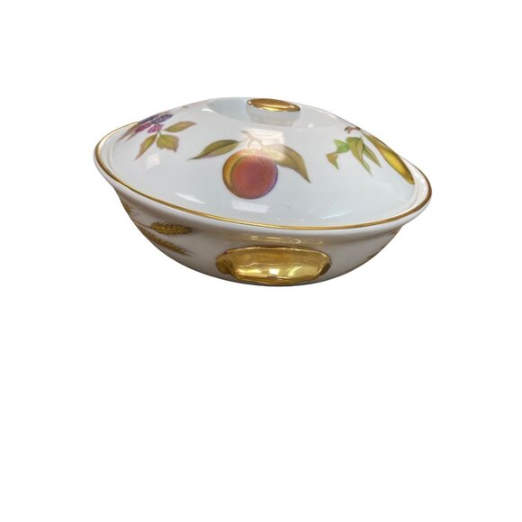 Royal Worcester Vtg England white fruit ceramic cookware 2"x8" SKU 9155 - Picture 2 of 16